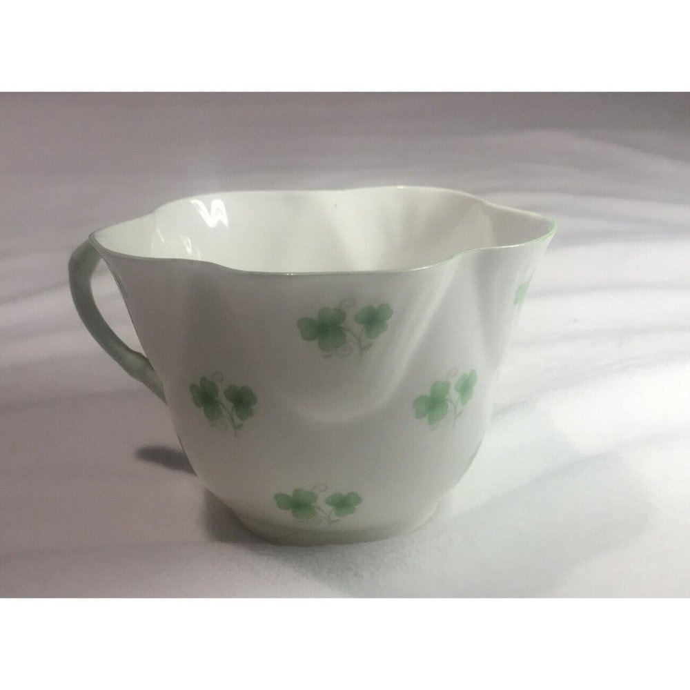ROYAL YORK BONE CHINA IRISH SHAMROCK CLOVER TEA CUP ENGLAND (A)